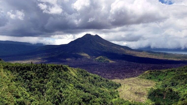 ubud-volcano-hot-springs-tours