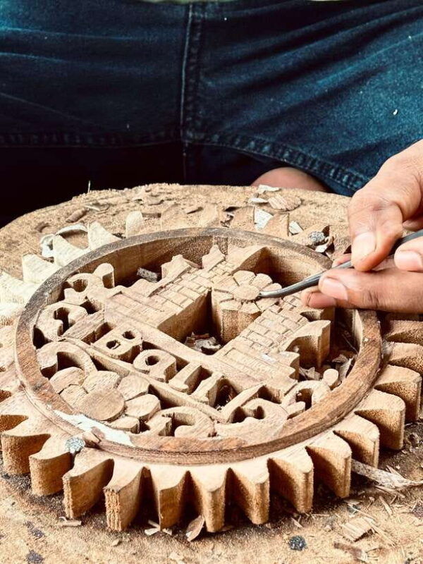 ubud-wood-carving-experience