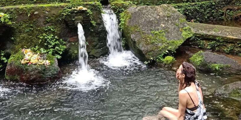 ubud-yoga-class-spiritual-open-chakra-and-temple-healing