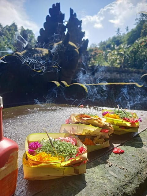 ubud-yoga-class-spiritual-open-chakra-and-temple-healing