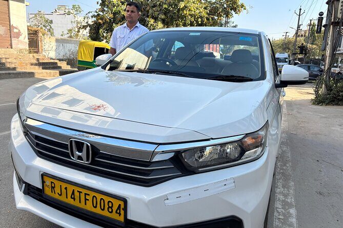 Udaipur Airport to Udaipur Hotels drop: Private Transfers - The Sum Up