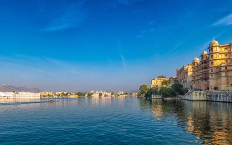 Udaipur Full-Day Private Tour with Boat Ride and Lunch - An In-Depth Look at the Itinerary