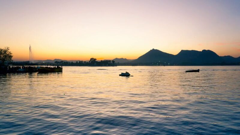 Udaipur: Guided Ghat Tour and Boat Ride - Exploring Udaipur’s Ghats: A Personal Perspective
