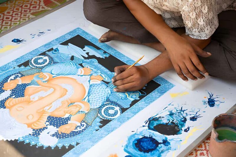 Udaipur Hidden Shopping Tour with Local Artisans - Breaking Down the Itinerary