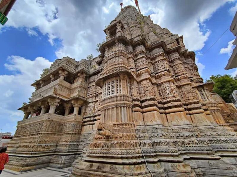 Udaipur: Jagdish Temple Guided Tour - Engaging Meta Description: