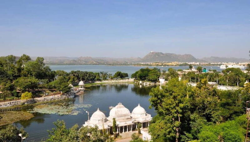 Udaipur Local Sightseeing Tour by Tuk-tuk (Rikshaw) - Practical Tips for Travelers