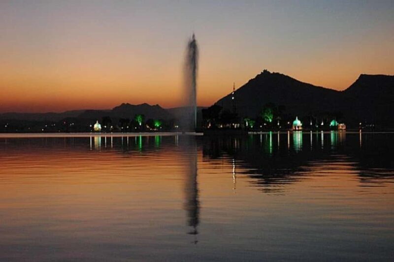 Udaipur Night Wonders: A Guided Night Walking Tour - Why This Tour Works for Different Travelers