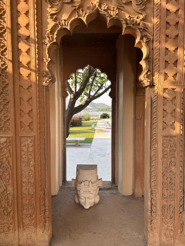 Udaipur: Photography walking tour, exploring old city vibes - Who Should Consider This Tour?