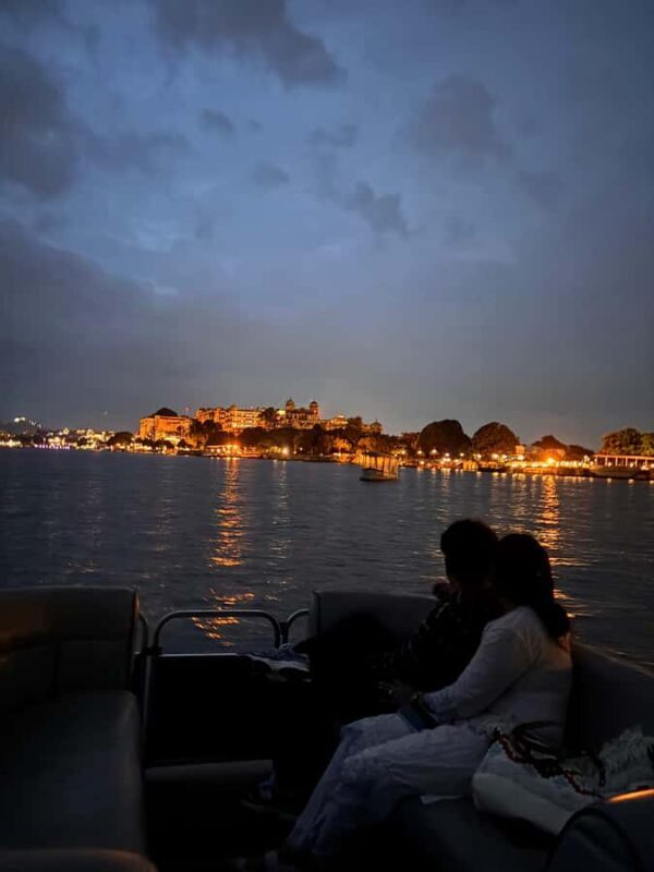 Udaipur: Private & Premium Boat Ride at Lake Pichola - Key Points