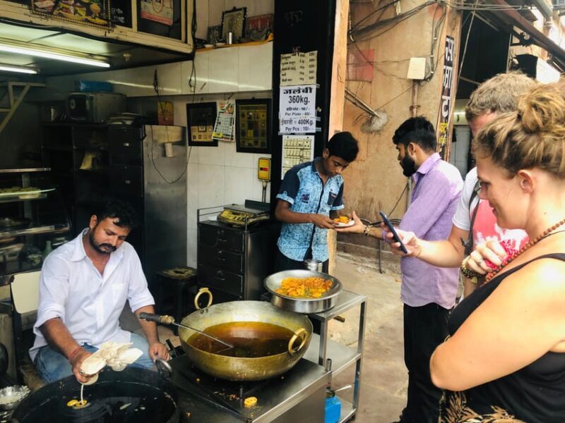 Udaipur: Street Food adventure l Eat Just like a local - Detailed Review: Discovering Udaipur Through Food and Streets