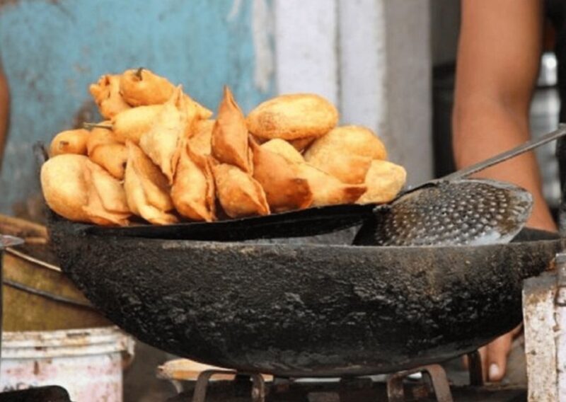 Udaipur: Street Food Crawl (2 Hours Local Food Tasting Tour) - What to Expect from the Udaipur Street Food Crawl