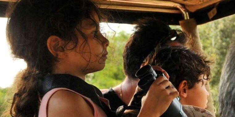 udawalawa-national-park-safari-elephant-transit-home-tour-3