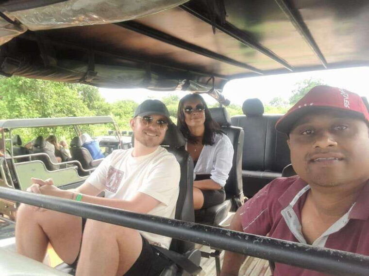 udawalawe-safari-w-tush-pickup-from-ella-drop-at-tangalle