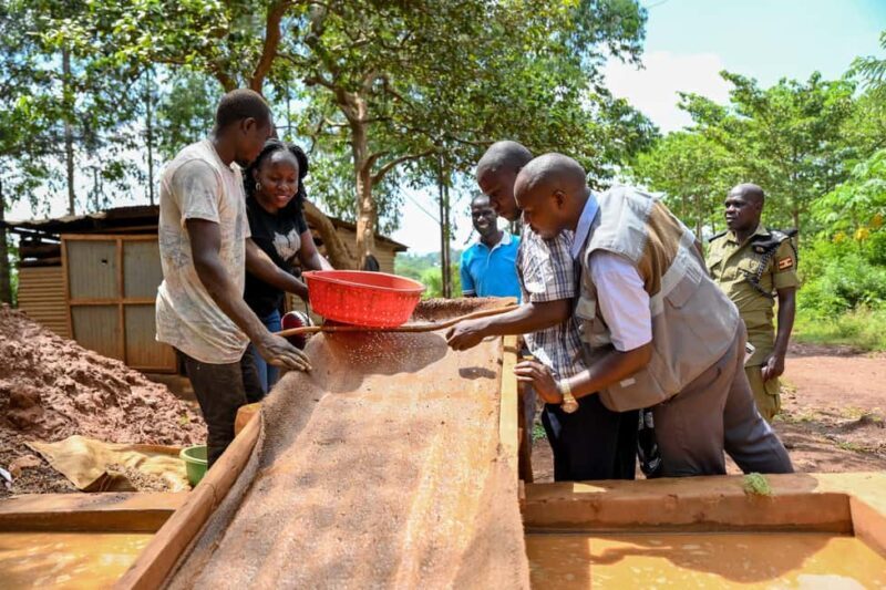Uganda: TREASURE HUNT RETREAT (Gold Mining) - Iconic Natural and Cultural Landmarks