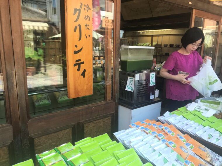 uji-green-tea-tour-with-byodoin-and-koshoji-temple-visits
