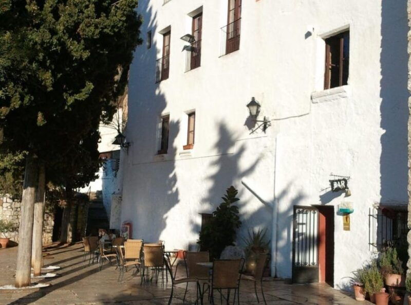 ulldecona-spiritual-cave-paintings-tour-at-ermita-shelters