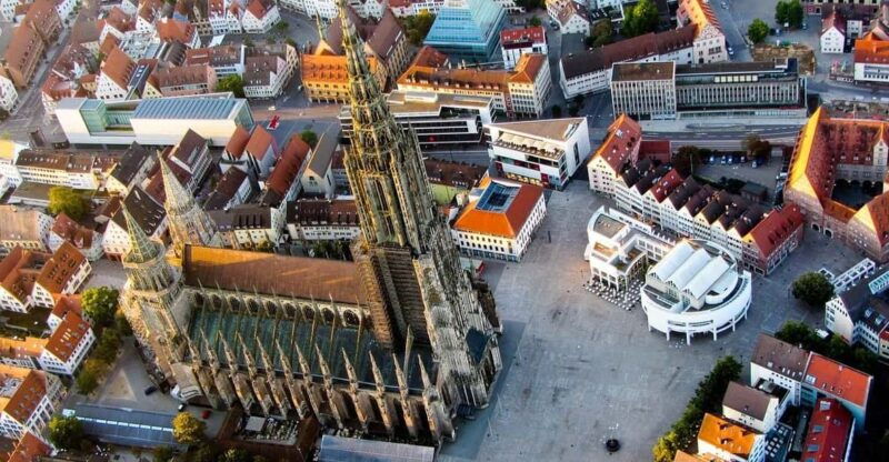 ulms-history-records-and-relativity-private-walking-tour