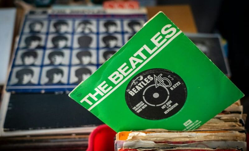 ultimate-beatles-ticket-to-ride-half-day-small-groups
