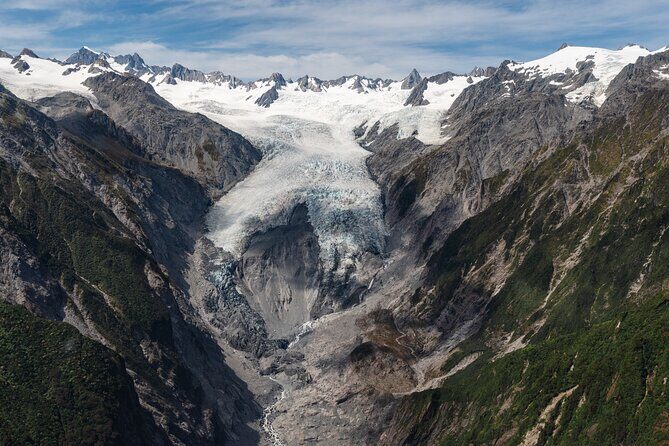 Ultimate Discovery: 3 Glaciers & Snow Landing  45min - FAQs