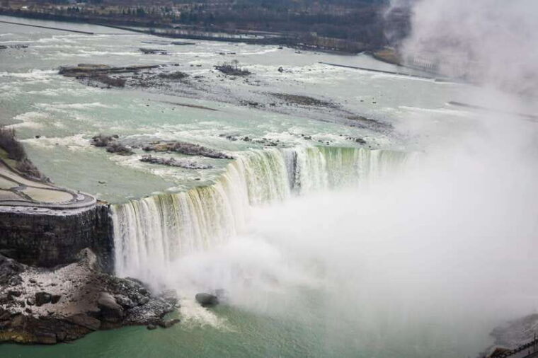 ultimate-niagara-falls-tour-with-skip-the-line-boat-cruise