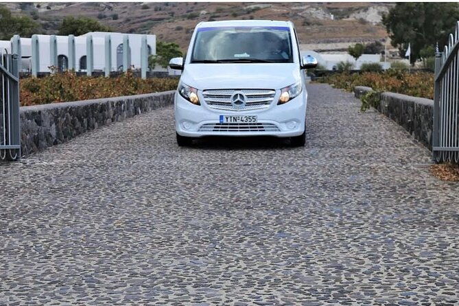 ultimate-private-escape-trip-in-santorini