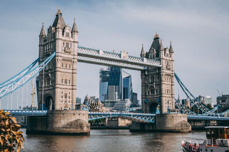 ultimate-royal-london-thames-river-boat-ride-walking-tour