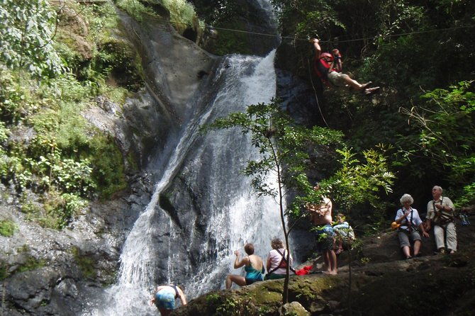 ultimate-waterfall-zipline-18-lines-over-11-falls