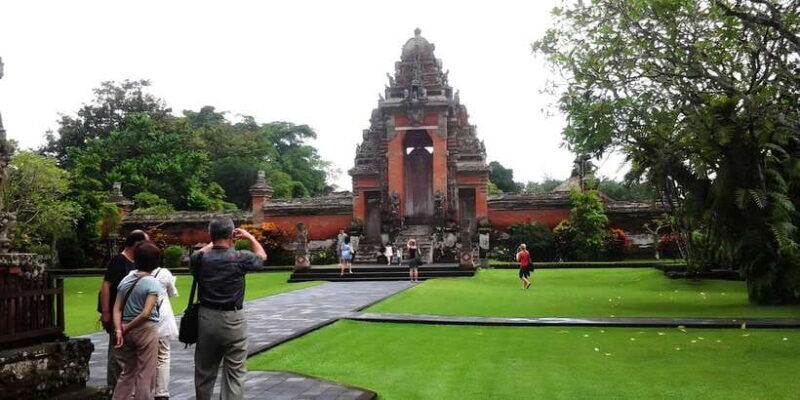 ulun-danu-beratan-jatiluwih-tanah-lot-private-tour