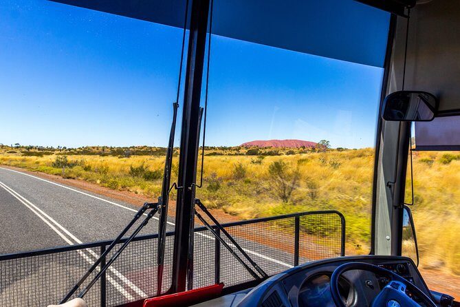 Uluru Experience with BBQ Dinner - An In-Depth Look at the Uluru Experience with BBQ Dinner
