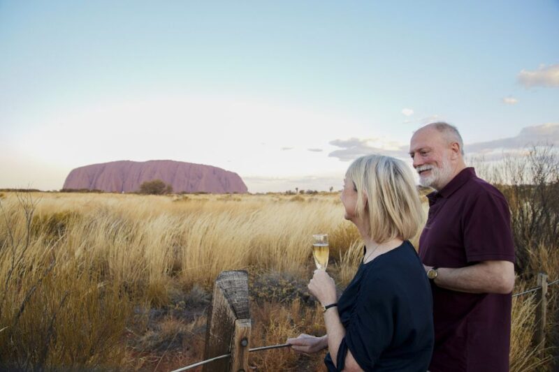 Uluru: Sacred Sites & Sunset Tour with Wine & Cheeseboard - Food and Beverage Quality