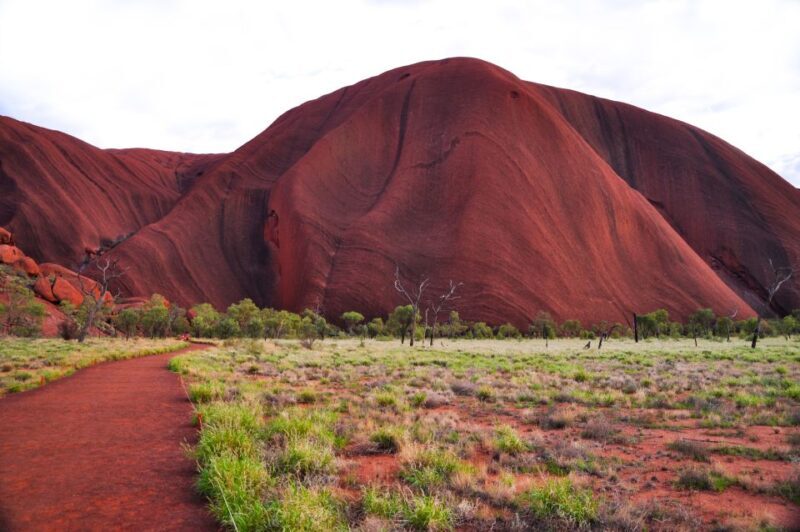 Uluru: Sacred Sites & Sunset Tour with Wine & Cheeseboard - The Experience for Different Travelers