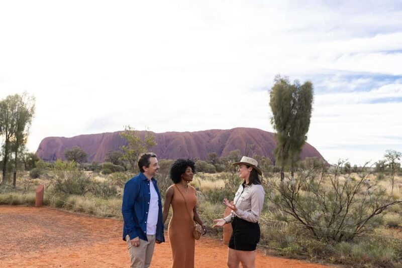 Uluru: Small Group Sunset Tour with Sparkling Wine - The Itinerary Breakdown