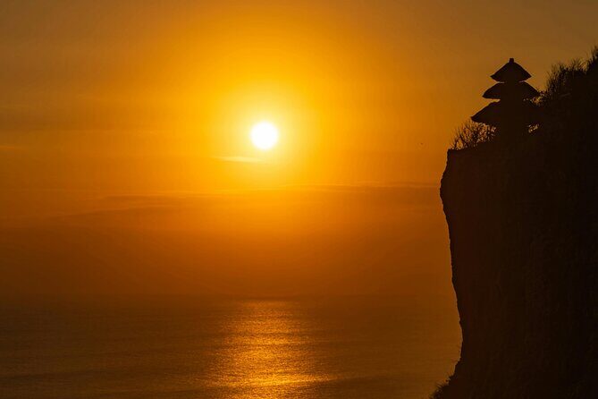 Uluwatu Beach and Cliff Tour with Kecak Fire Dance - Key Points