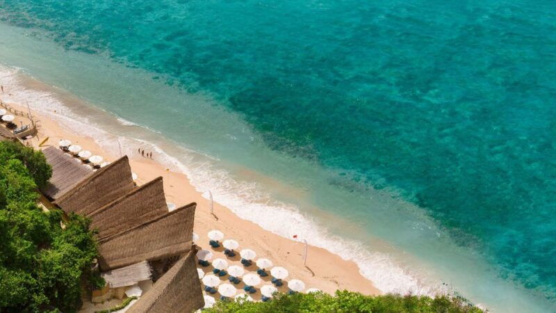 uluwatu-beach-club-and-cliffside-private-bar-hopping-tour