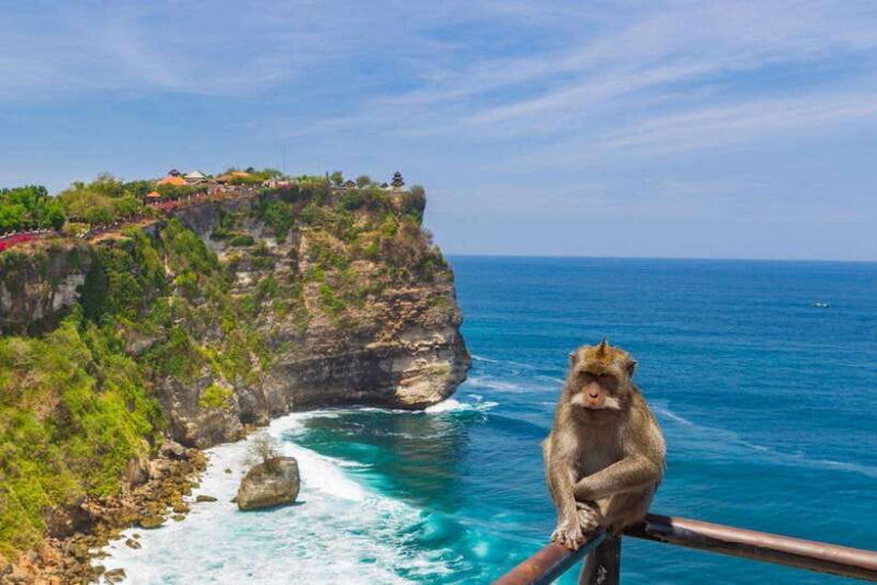 uluwatu-sunset-tour-and-kecak-fire-dance