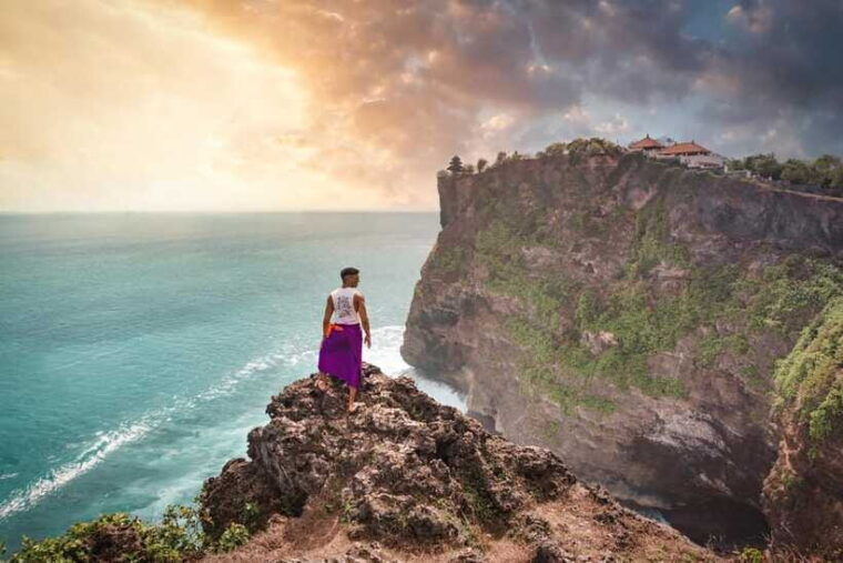 uluwatu-sunset-tour-and-kecak-fire-dance