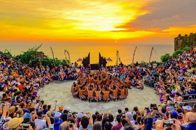 Uluwatu Temple and Kecak Dance Sunset Private Tour - Exploring the Uluwatu Temple and Kecak Dance Sunset Private Tour: An Authentic Bali Experience