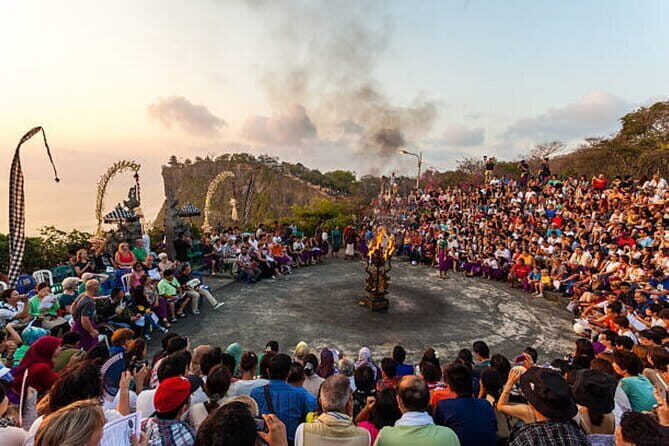 Uluwatu Temple and Kecak Sunset Dance - A Comprehensive Look at the Experience