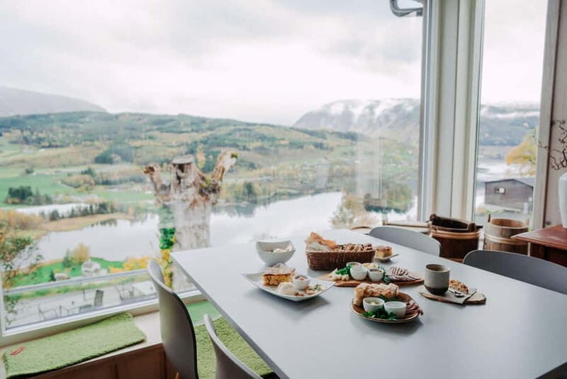 Ulvik: Cider Flight with 4 Types of Cider or Apple Juice - Key Points