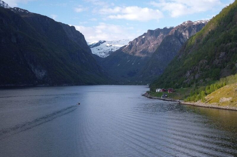 ulvik-hardangerfjord-ultimate-rib-safari