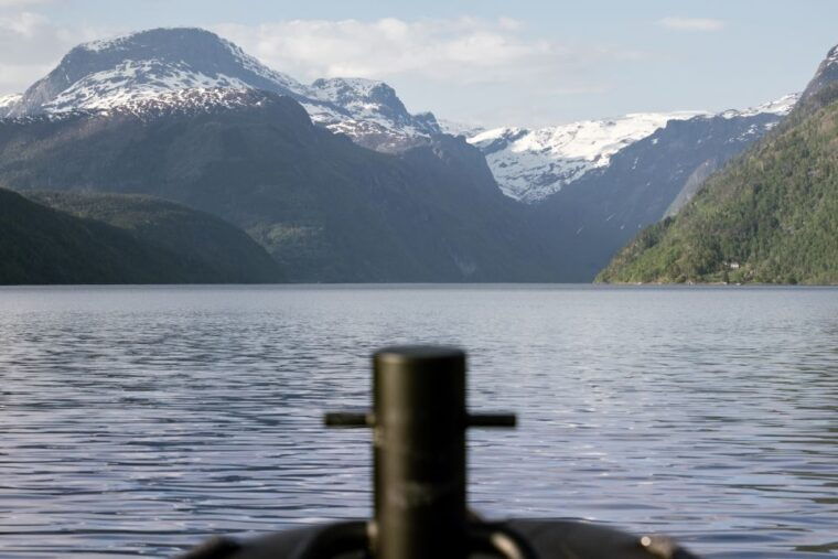 ulvik-hardangerfjord-ultimate-rib-safari