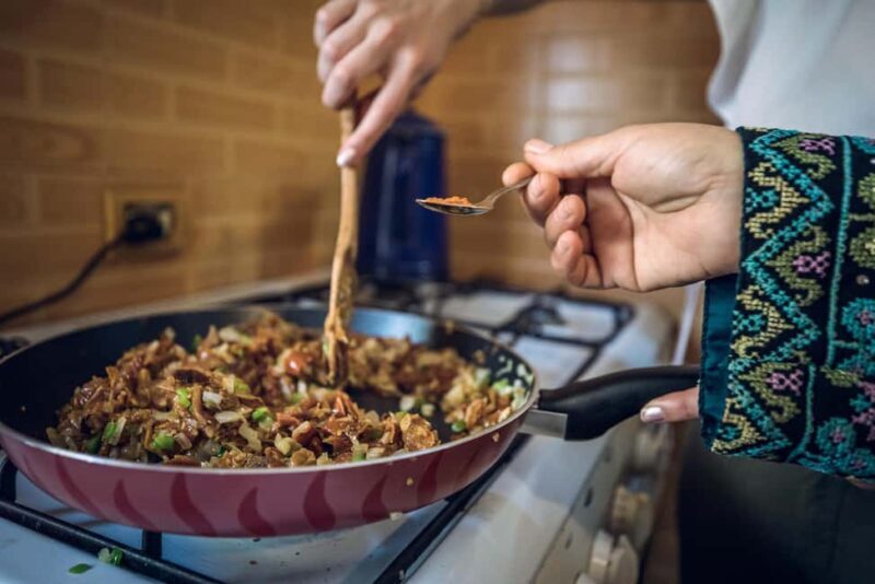 Umm Qais: Traditional Cooking Class with Local Ladies - Key Points