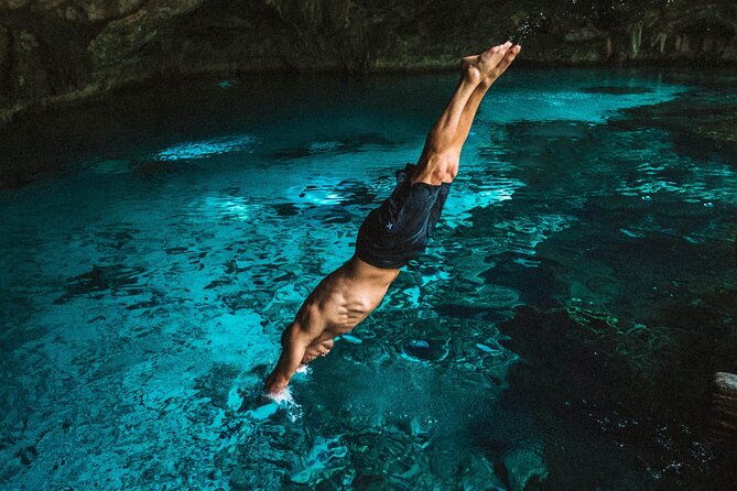 uncharted-caves-snorkelling-heaven-cala-granadella-kayak-tour