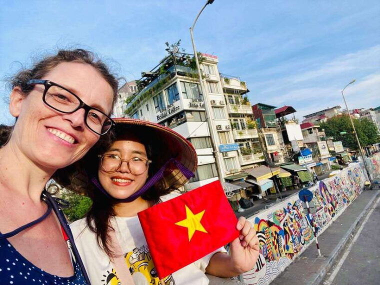 uncover-hanois-hidden-treasures-old-quarter-train-street