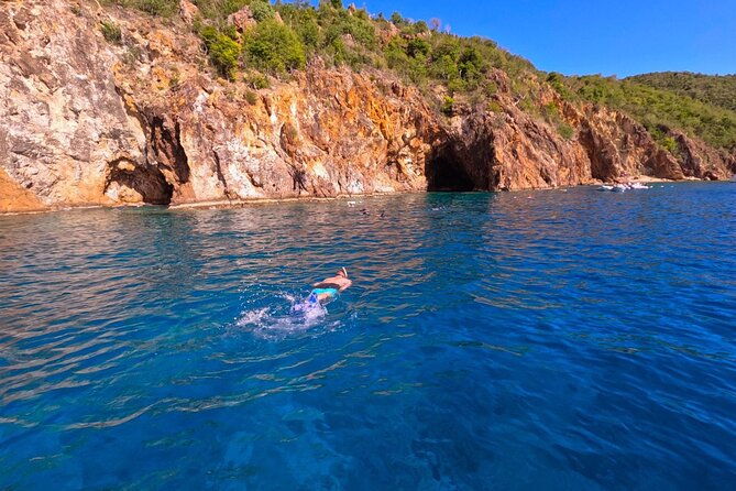 under-the-sea-snorkeling-adventure-in-tortola-with-sea-scooters