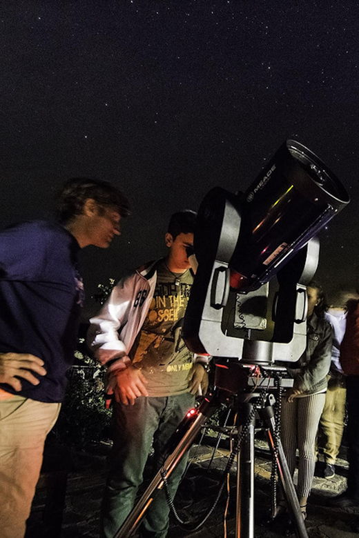 under-the-stars-night-immersion-with-sky-interpretation