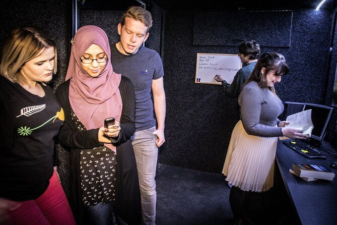 undercover-agent-escape-game-high-tech-spy-thriller