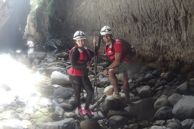 underground-river-in-bayano-cave-private