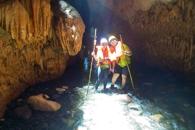 underground-river-in-bayano-cave-private