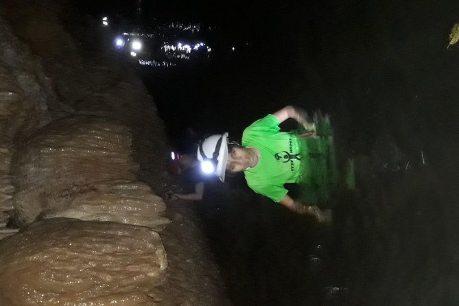 underground-river-in-bayano-cave-private